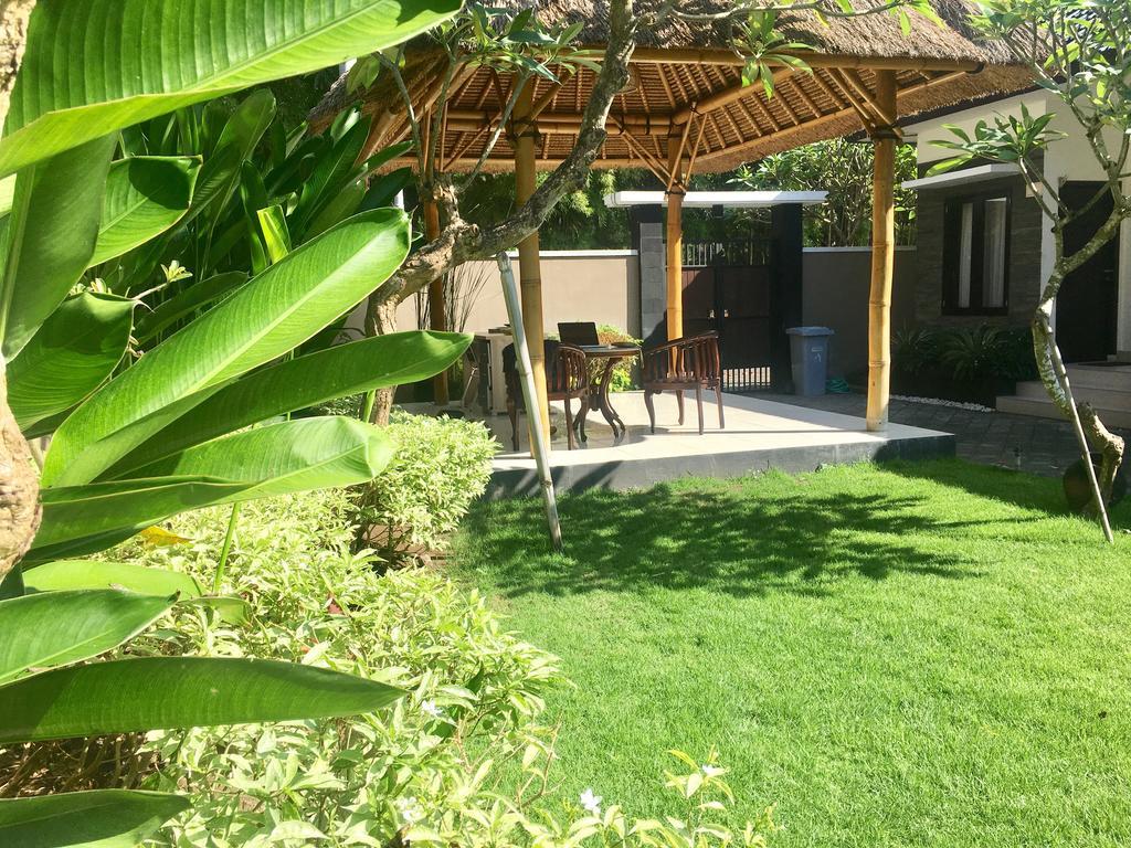 The Celuk Homestay Jimbaran  Exterior photo