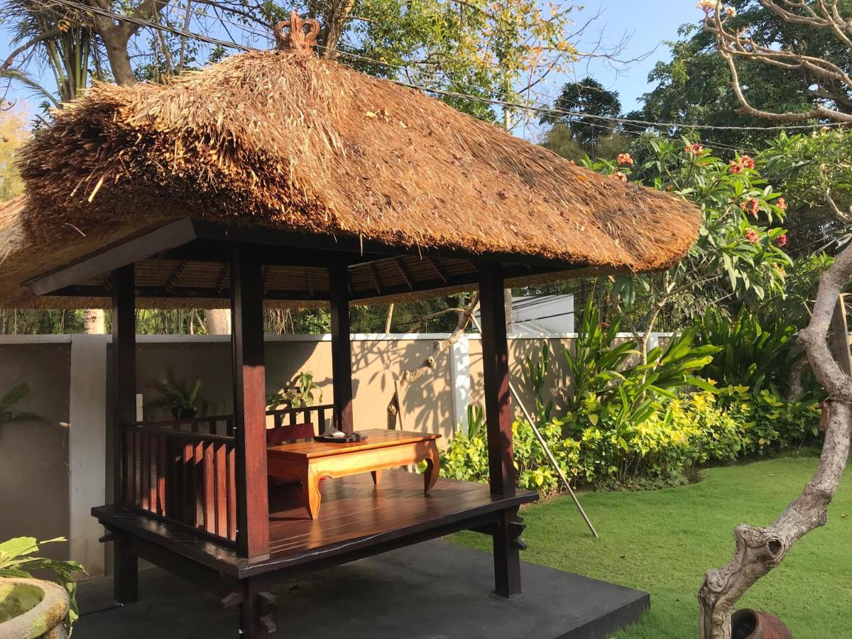 The Celuk Homestay Jimbaran  Exterior photo